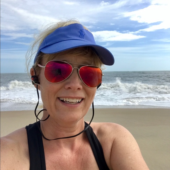 Meet your Posher, Christina - Picture 5 of 7